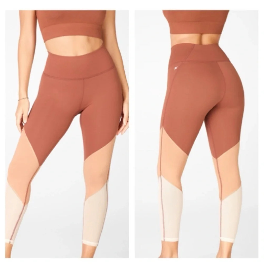 NWT Fabletics Zone High-Waisted 7/8 High Waisted Leggings Size XS